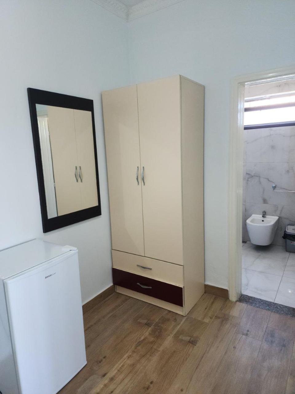 Hotel Maren Durrës Zimmer foto